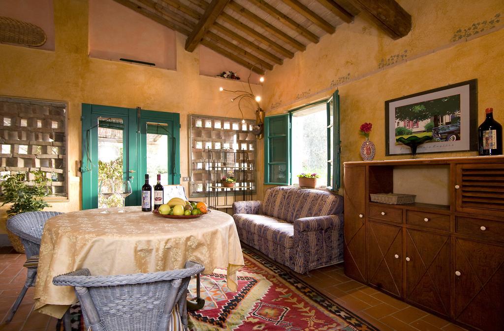 Agriturismo & Winery Il Bacio Tavarnelle Val di Pesa Kamer foto